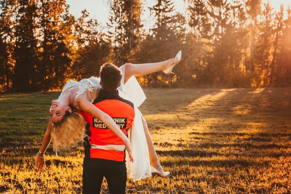 Marzena Bezubk fotograf, wyżary, ratownik, plener, plener ślubny, panna młoda